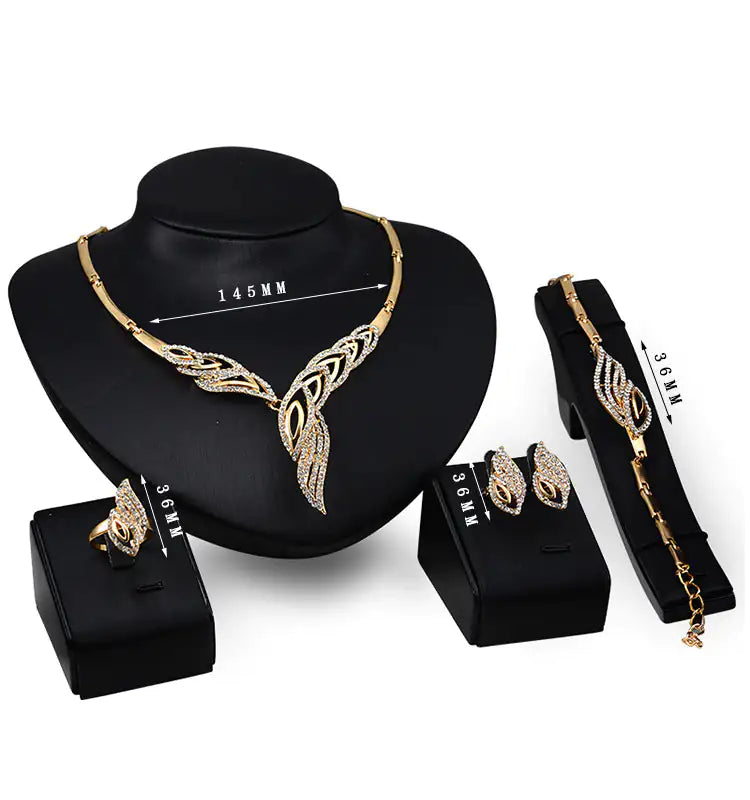 Gold Indian Luxury Jewelry Set