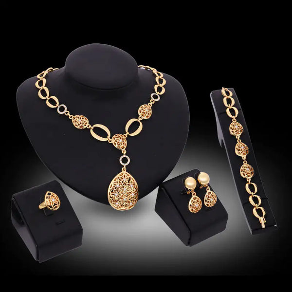 Gold Indian Luxury Jewelry Set