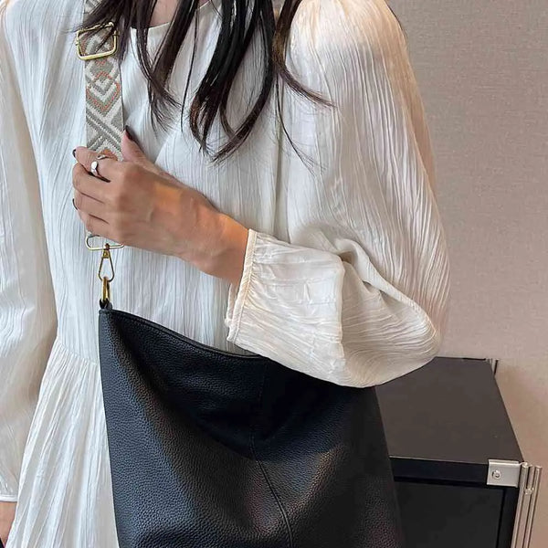 Meg Shoulder Bag