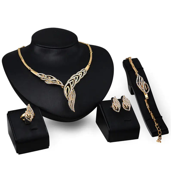 Gold Indian Luxury Jewelry Set